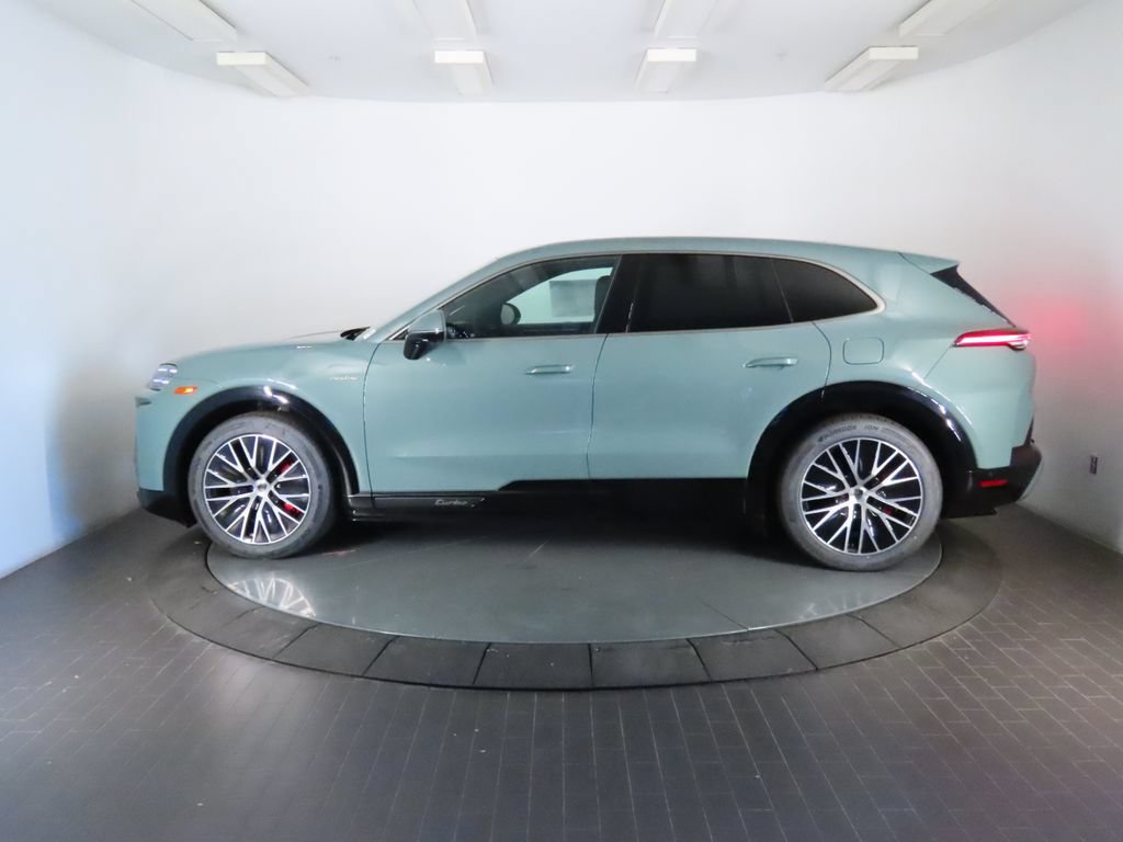 New 2026 Porsche Cayenne Turbo AWD/4WD image 2