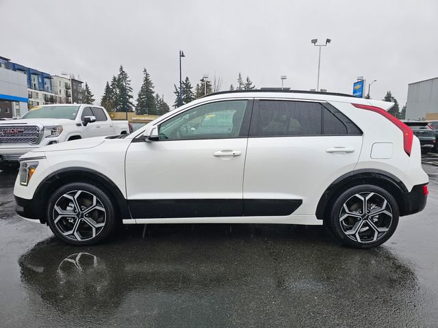 Certified 2023 Kia Niro EX Touring image 2