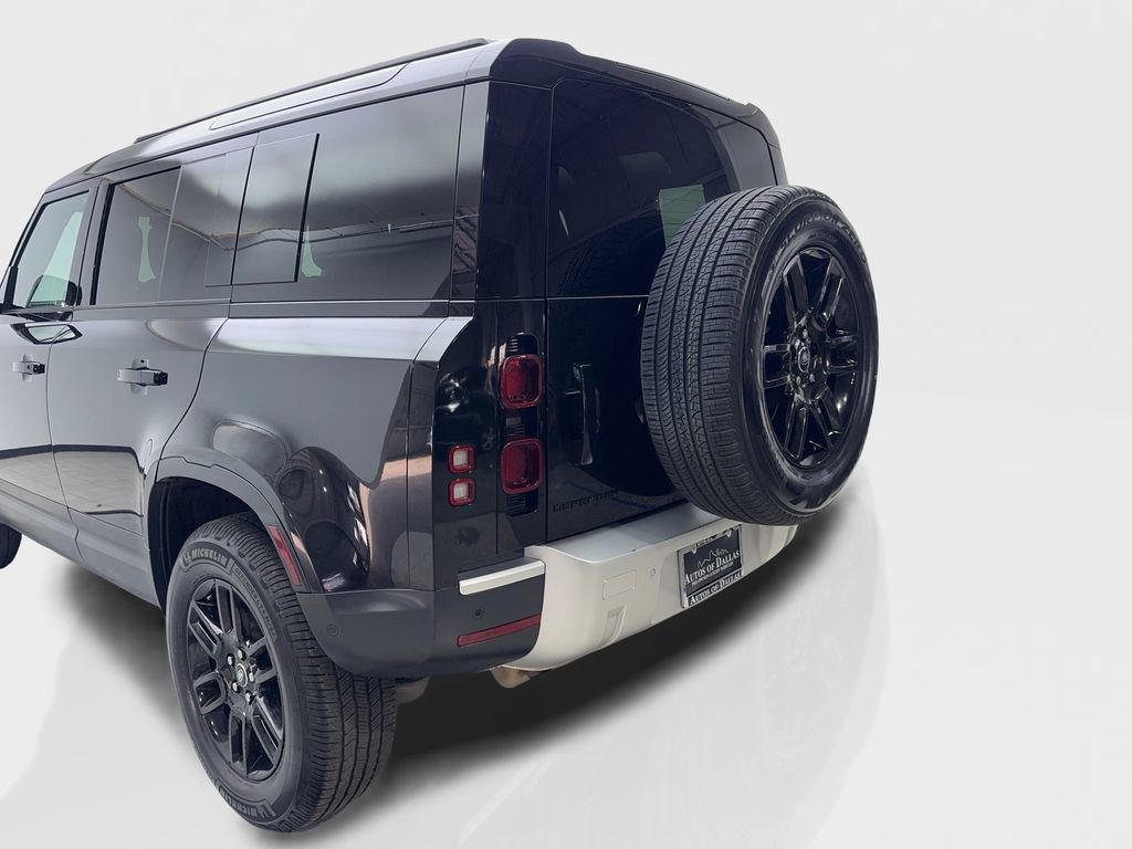 Used 2025 Land Rover Defender 110 S image 19
