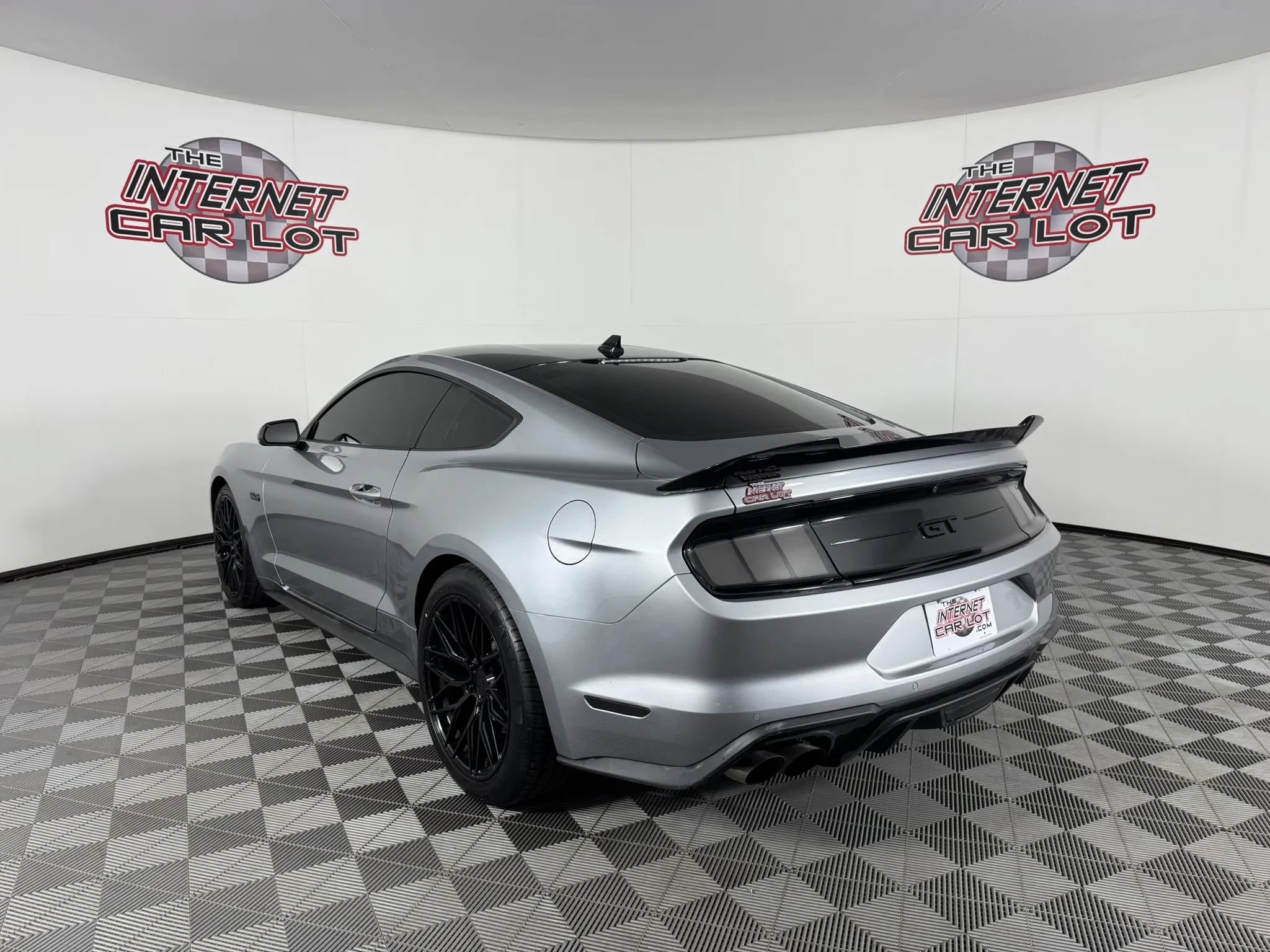 Used 2022 Ford Mustang GT w/ Equipment Group 301A RWD image 5