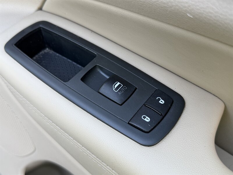 Used 2014 Jeep Grand Cherokee Laredo w/ Quick Order Package 23E RWD image 47