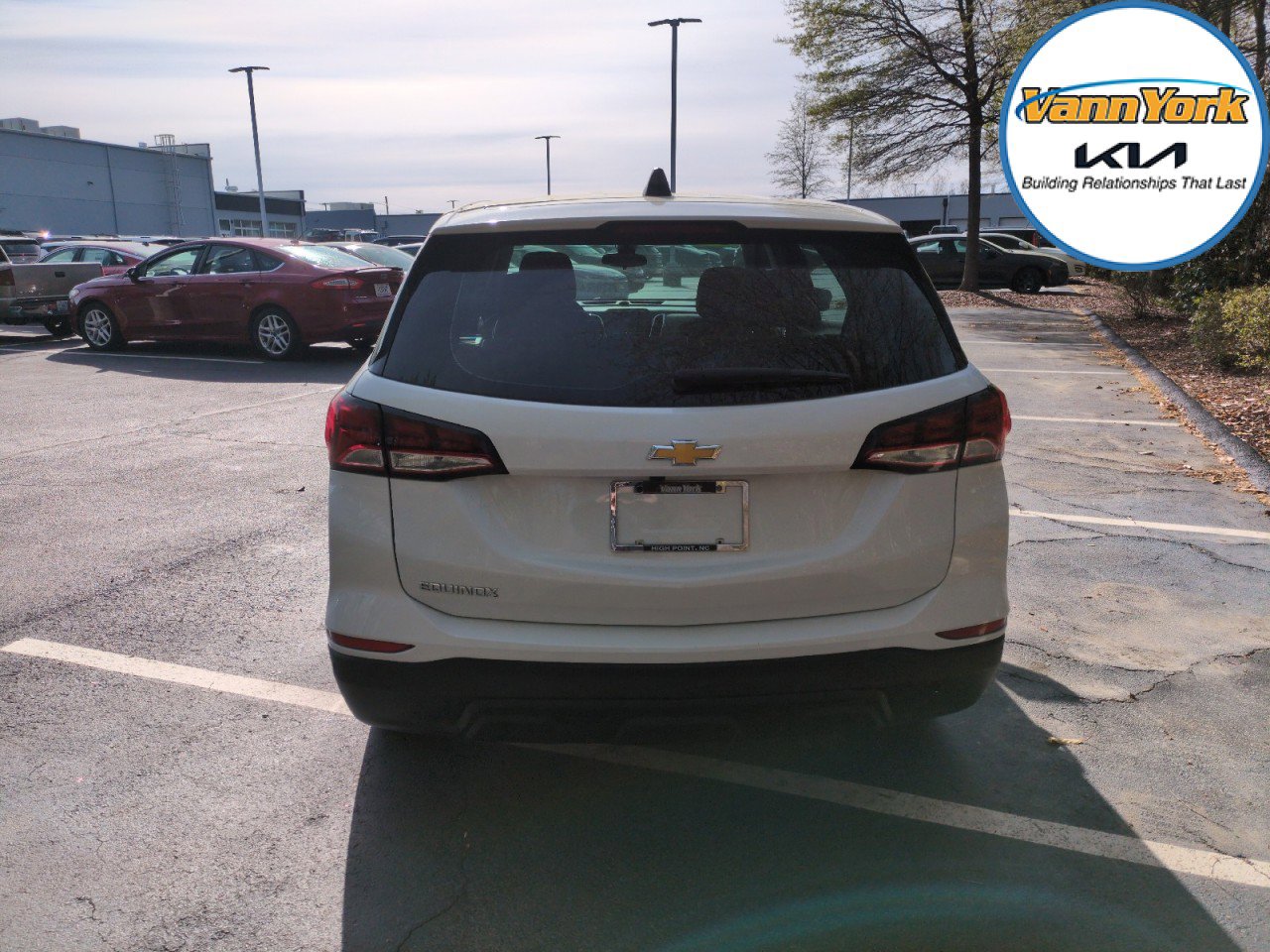 Used 2023 Chevrolet Equinox LS w/ Driver Confidence II Package image 6