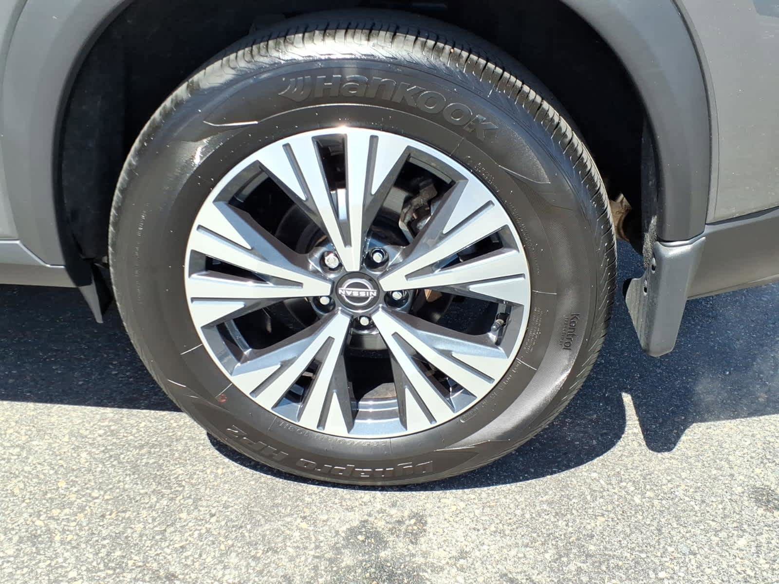 Certified 2023 Nissan Rogue SV AWD/4WD image 9