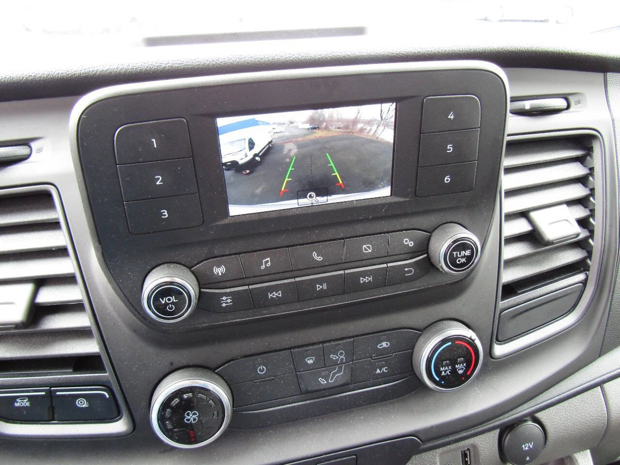 Used 2025 Ford Transit 250 250 AWD 3dr LWB Medium Roof Ca image 12