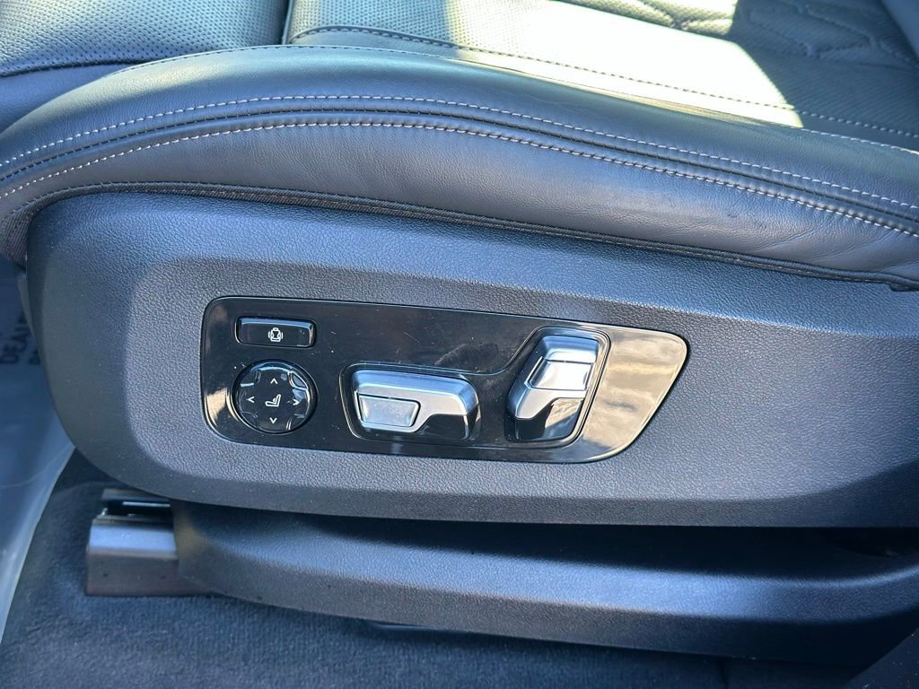 Used 2023 BMW X5 M50i w/ Executive Package image 14