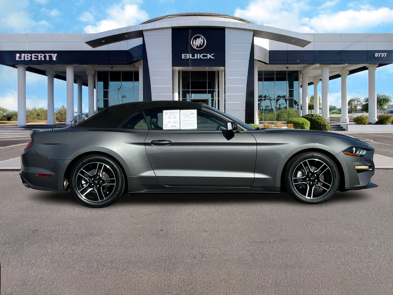 Used 2021 Ford Mustang Premium image 2