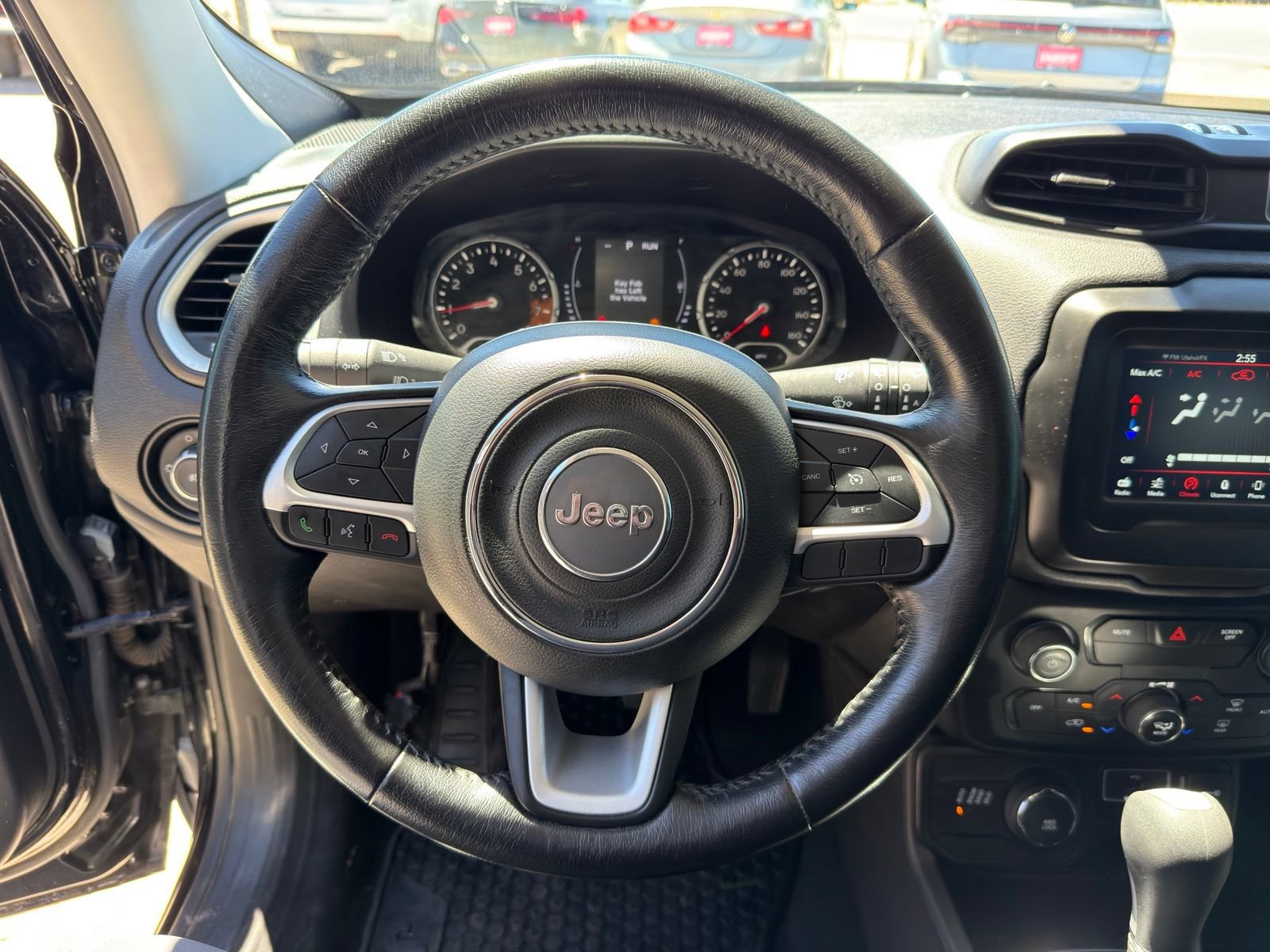 Used 2018 Jeep Renegade Latitude w/ Cold Weather Group AWD/4WD image 18