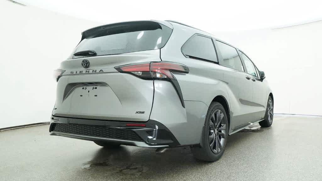 New 2026 Toyota Sienna XSE FWD image 27