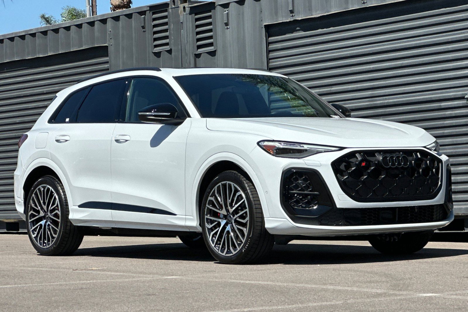 Used 2025 Audi SQ5 Premium Plus image 10