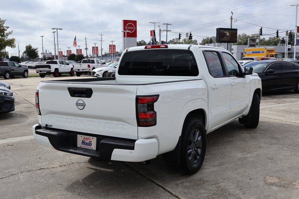 Certified 2025 Nissan Frontier SV image 19