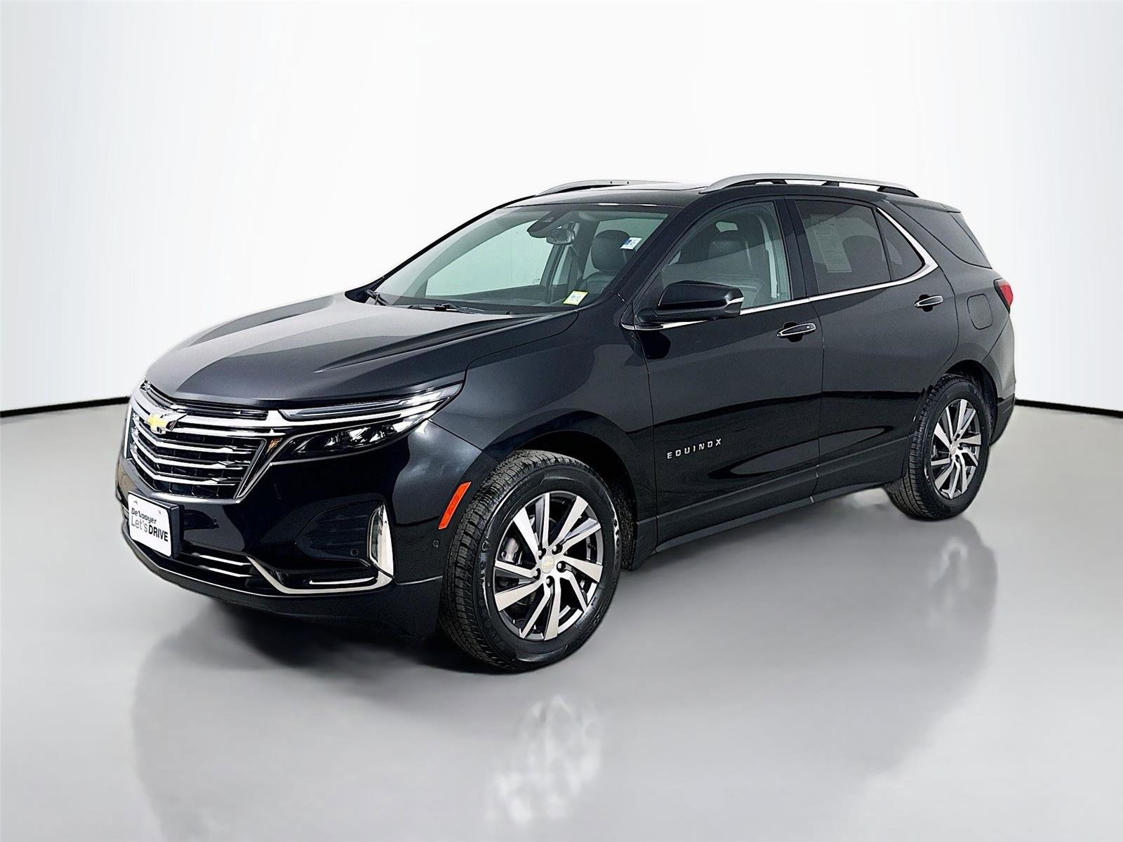 Used 2023 Chevrolet Equinox Premier AWD/4WD image 5
