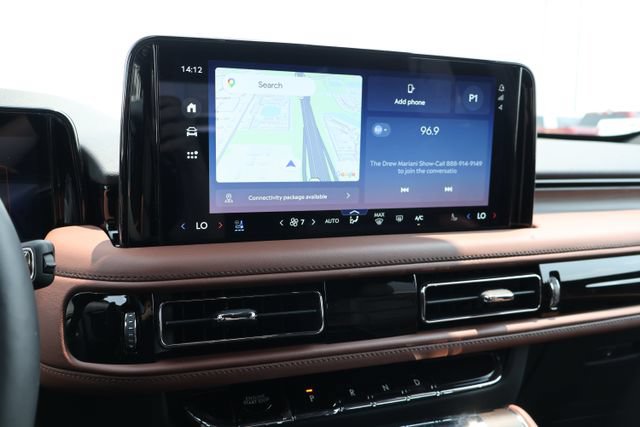 Used 2026 Lincoln Aviator Reserve w/ Equipment Group 201A AWD/4WD image 14