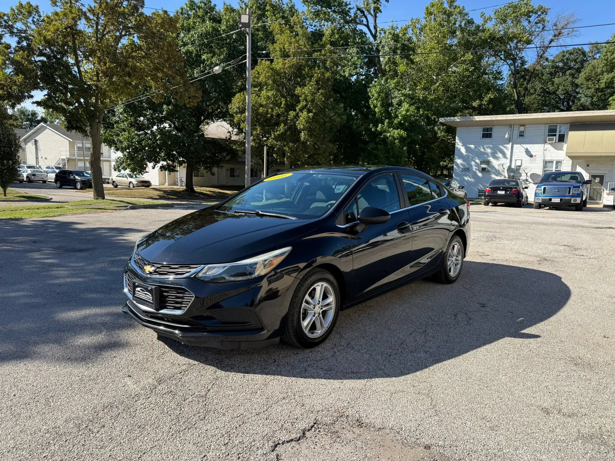 Used 2016 Chevrolet Cruze LT FWD image 3