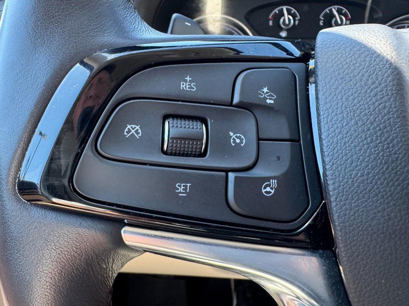 Used 2023 Buick Enclave Essence w/ Experience Buick Package AWD/4WD image 18