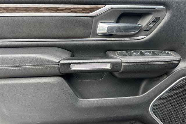 Used 2019 RAM 1500 Laramie AWD/4WD image 10