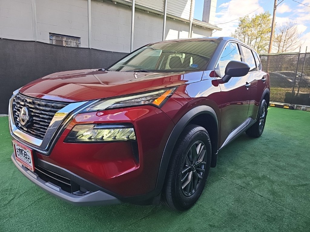 Used 2023 Nissan Rogue S AWD/4WD image 8