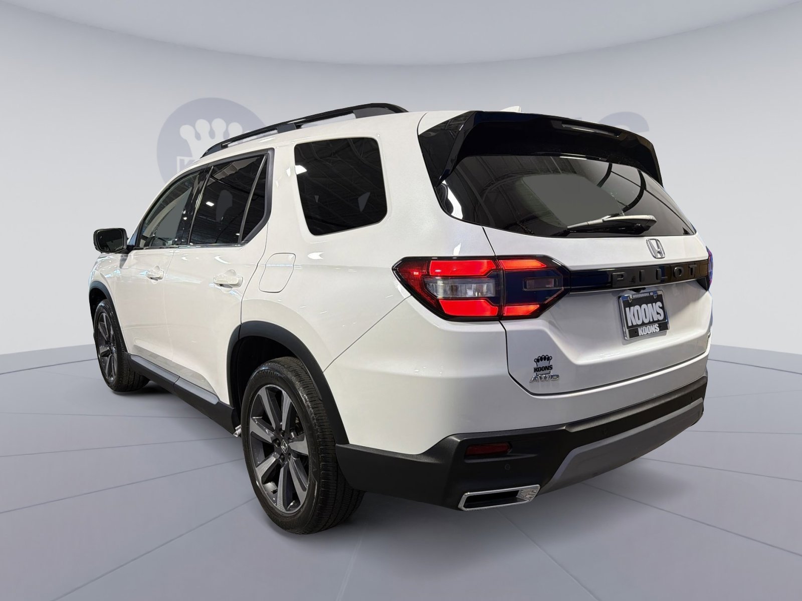 Used 2023 Honda Pilot Elite image 4