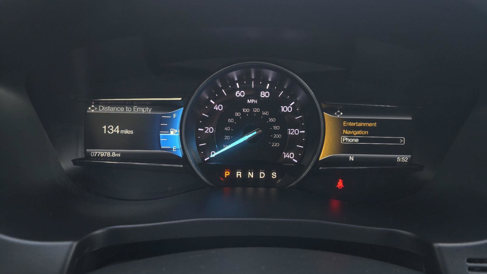 Used 2018 Ford Explorer XLT w/ Equipment Group 202A FWD image 15