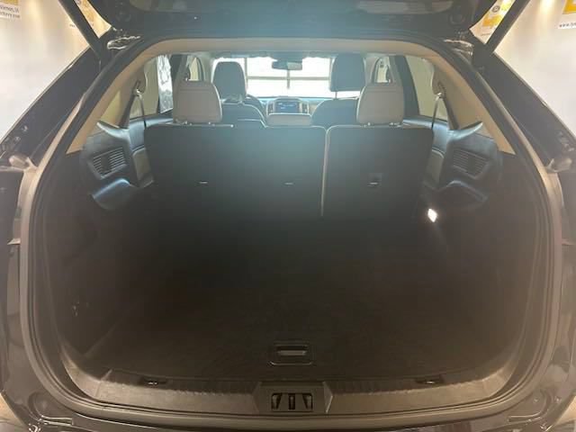 Used 2024 Ford Edge SEL w/ Convenience Package AWD/4WD image 19
