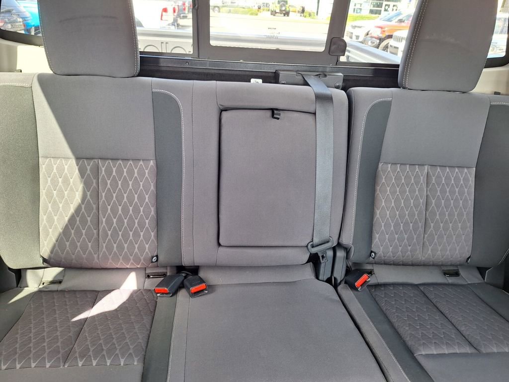 Used 2024 Nissan Titan SV w/ SV Convenience Package image 28
