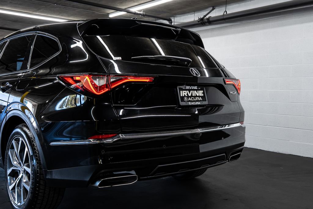 Certified 2023 Acura MDX FWD w/ Technology Package image 15
