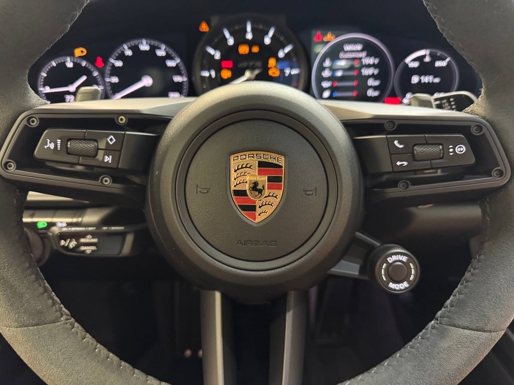Used 2023 Porsche 911 Carrera GTS RWD image 16