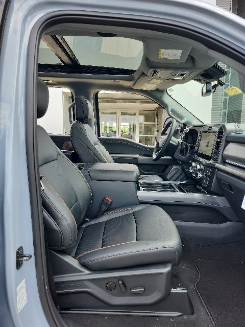 New 2026 Ford F350 Lariat w/ Black Appearance Package AWD/4WD image 25