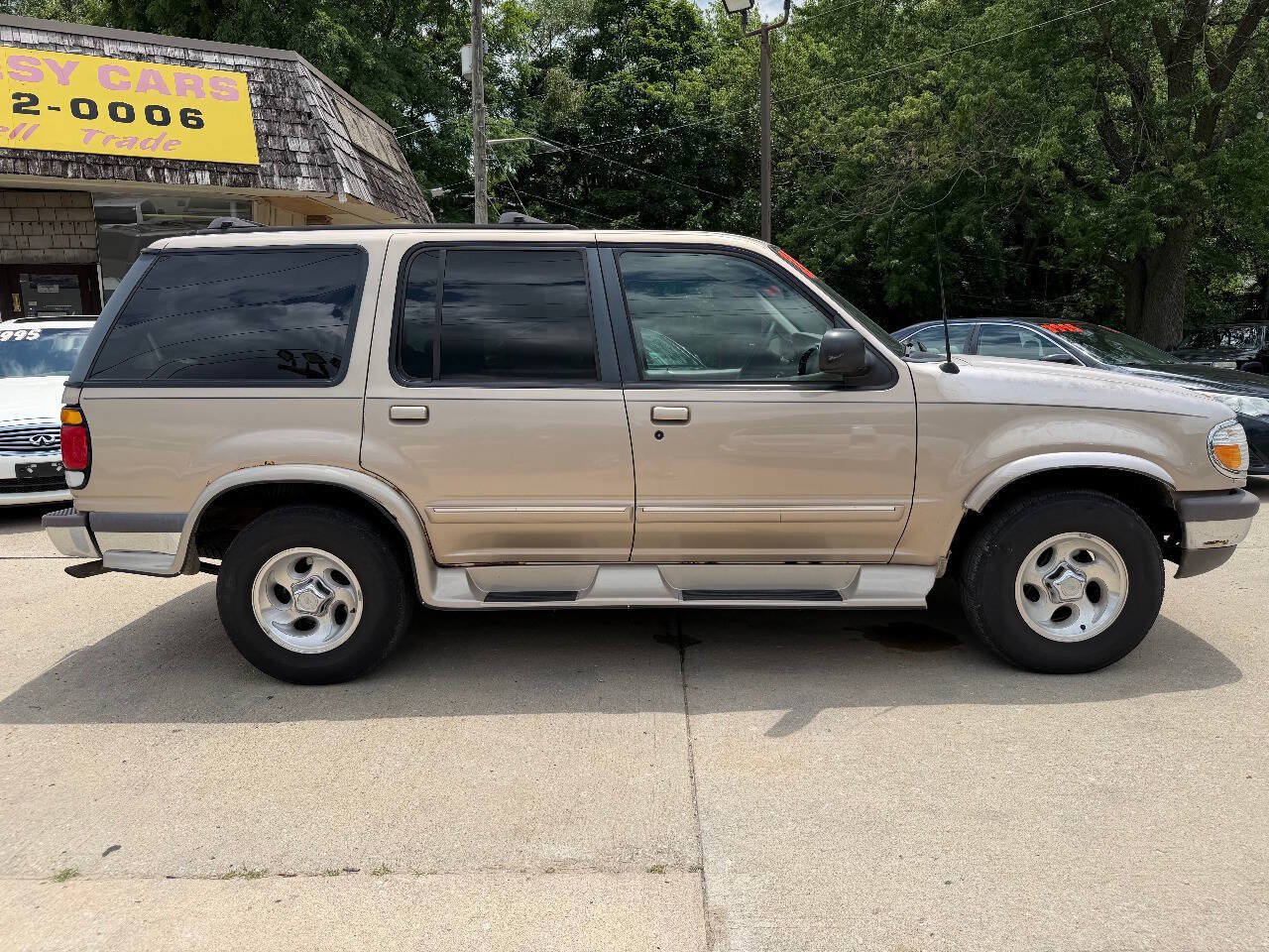 Used 1997 Ford Explorer XLT AWD/4WD image 8