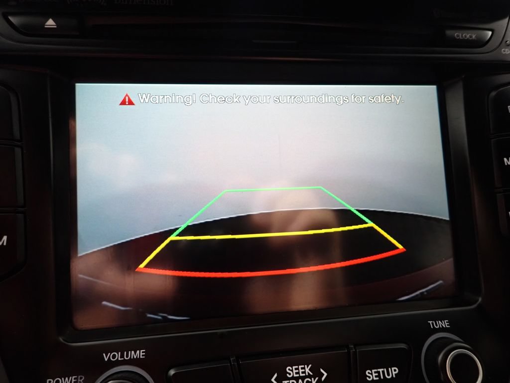 Used 2016 Hyundai Veloster Turbo FWD image 4