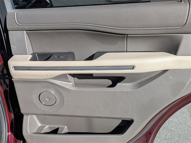 Used 2021 Ford Expedition XLT image 33