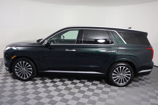 Used 2024 Hyundai Palisade Calligraphy image 5