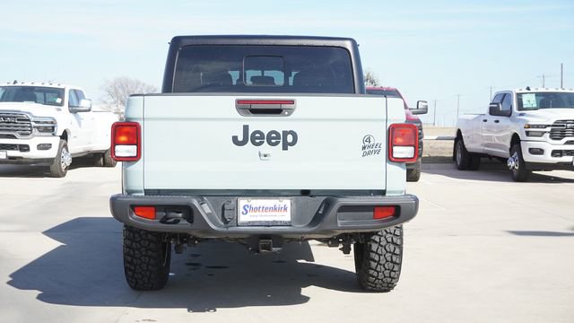 Used 2023 Jeep Gladiator Willys image 8