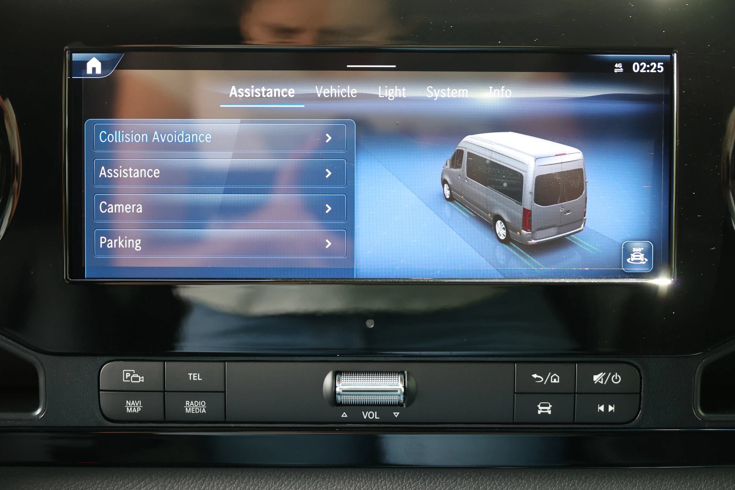 Used 2025 Mercedes-Benz Sprinter 2500 image 23