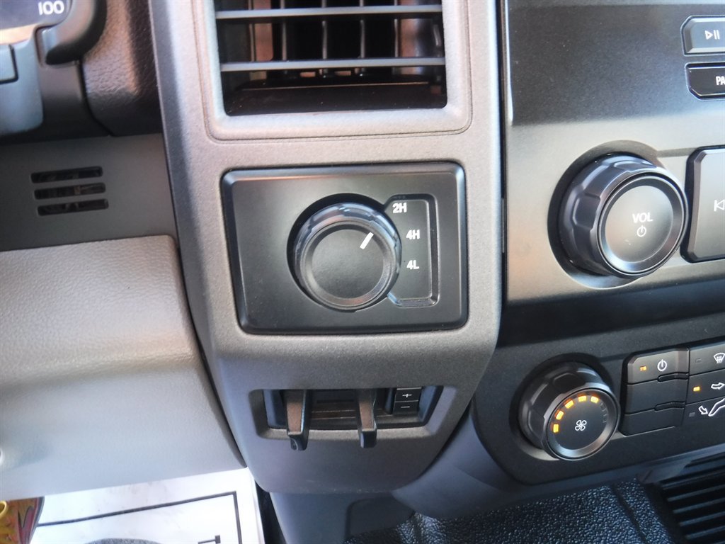 Used 2022 Ford F350 XL image 22