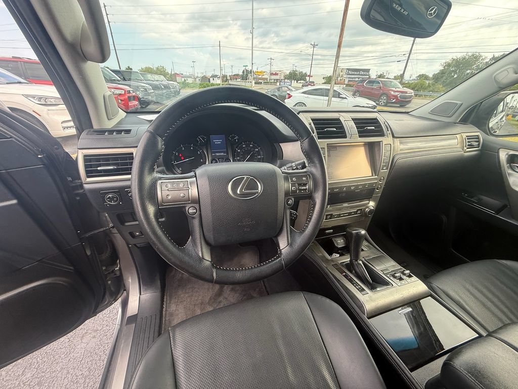 Used 2014 Lexus GX 460 AWD/4WD image 16