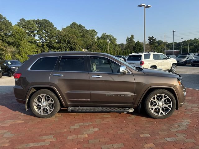 Used 2019 Jeep Grand Cherokee Overland AWD/4WD image 16
