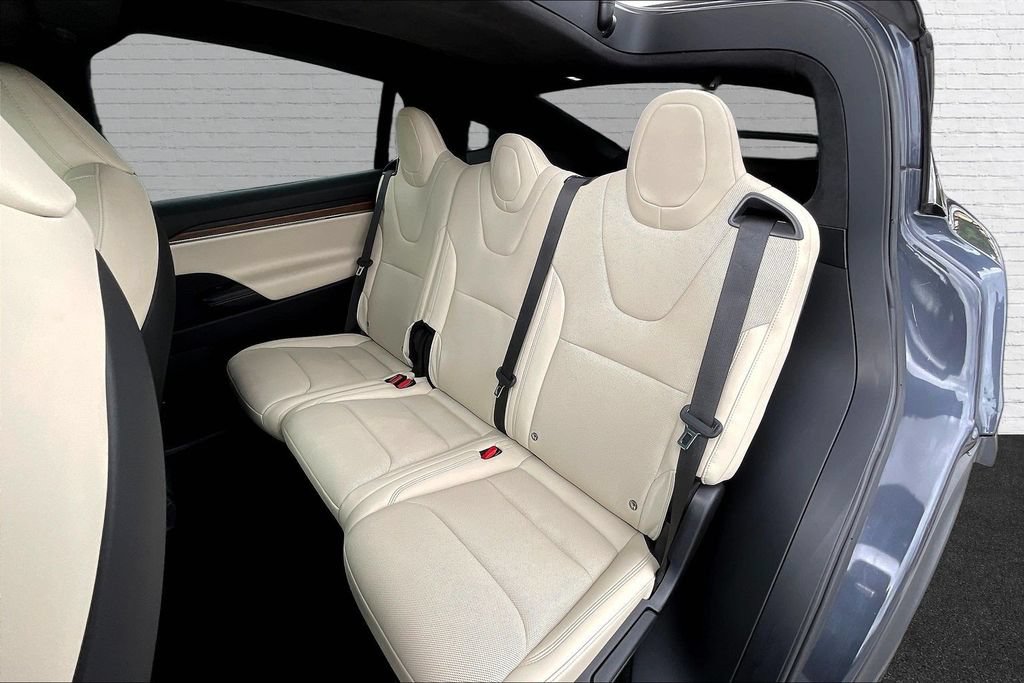 Used 2023 Tesla Model X AWD/4WD image 13