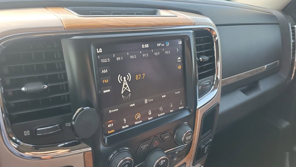 Used 2018 RAM 1500 Laramie Longhorn image 21
