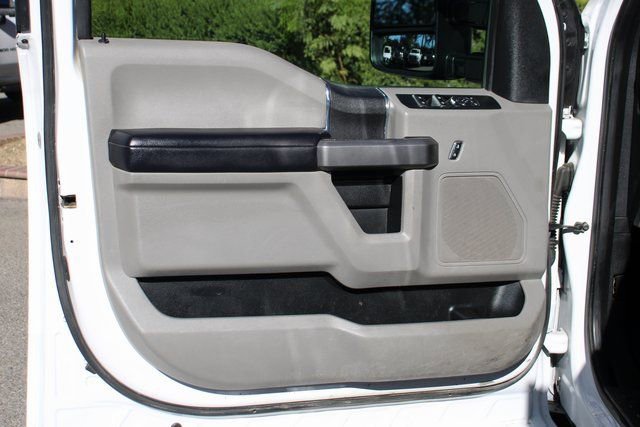 Used 2019 Ford F550 4x4 Crew Cab Super Duty image 16