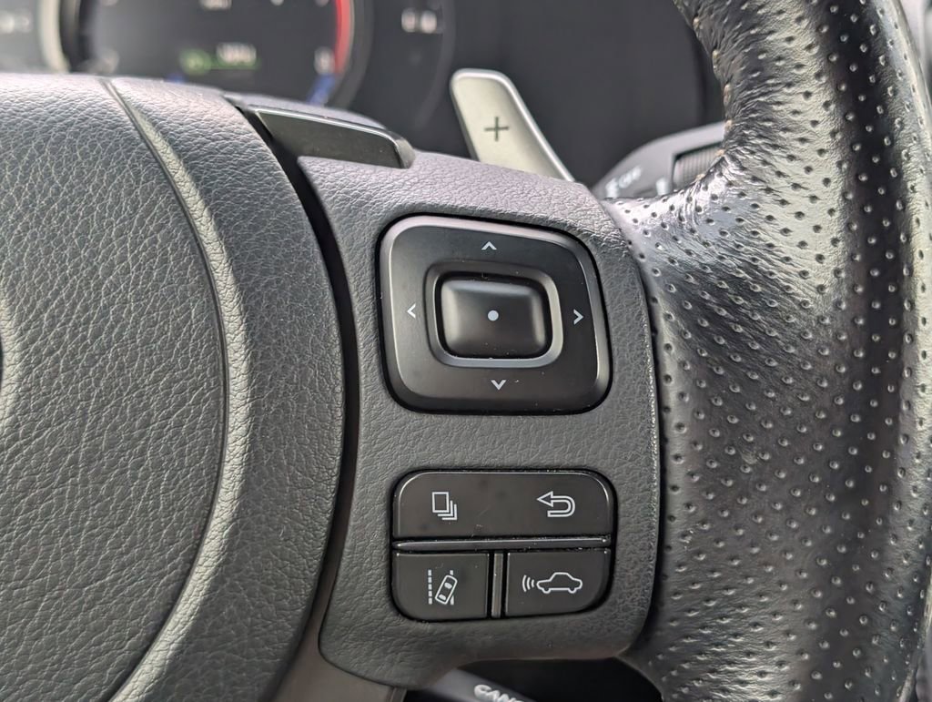 Used 2022 Lexus IS 350 F Sport RWD image 19
