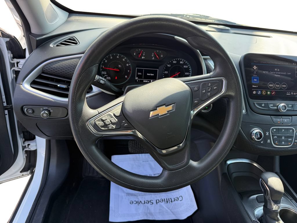 Used 2025 Chevrolet Malibu LT FWD image 13
