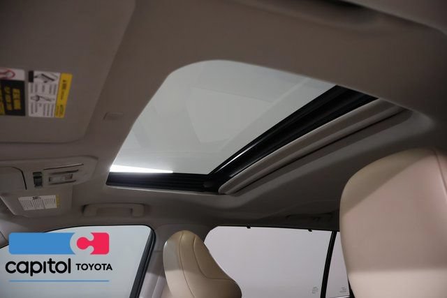 Certified 2021 Toyota Highlander XLE AWD/4WD image 14