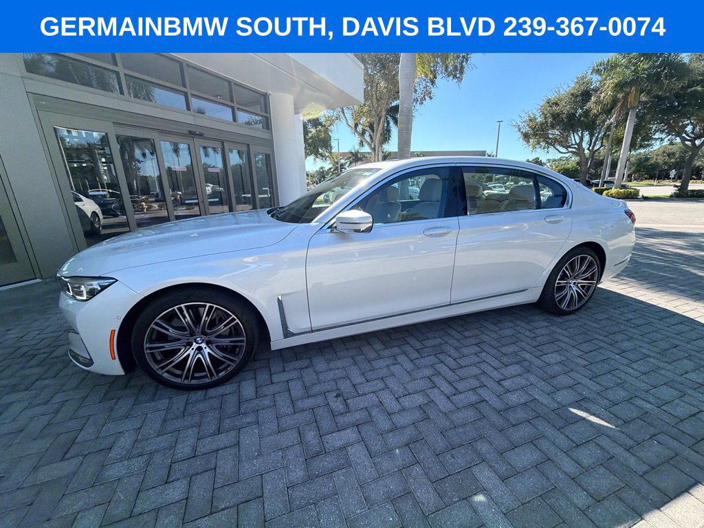 Used 2022 BMW 750i xDrive w/ Luxury Rear Seating Package AWD/4WD image 4
