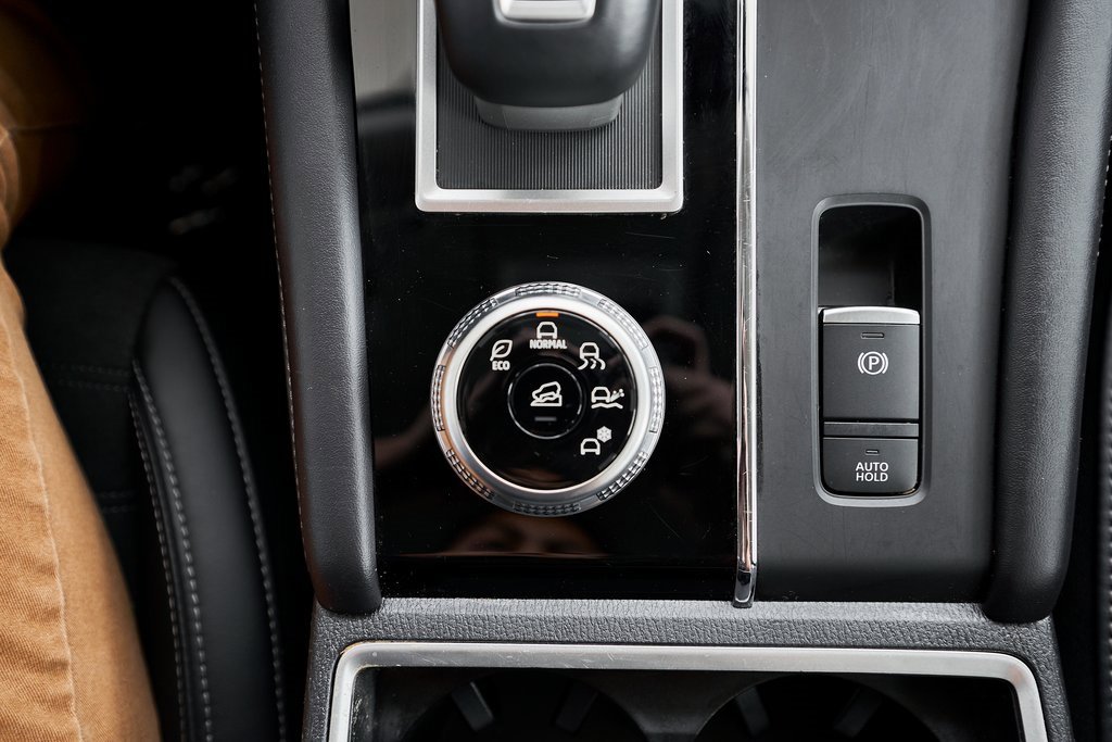 Used 2024 Mitsubishi Outlander SE image 47