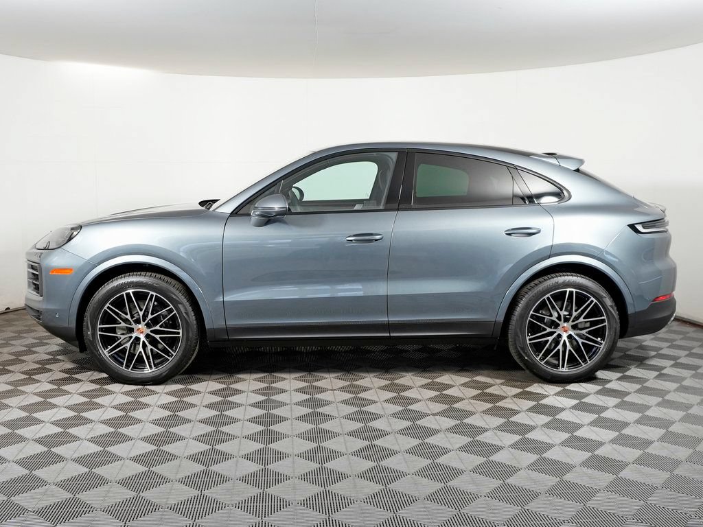 Certified 2026 Porsche Cayenne Coupe AWD/4WD image 2