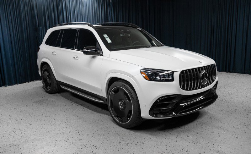 New 2025 Mercedes-Benz GLS 63 AMG 4MATIC image 4