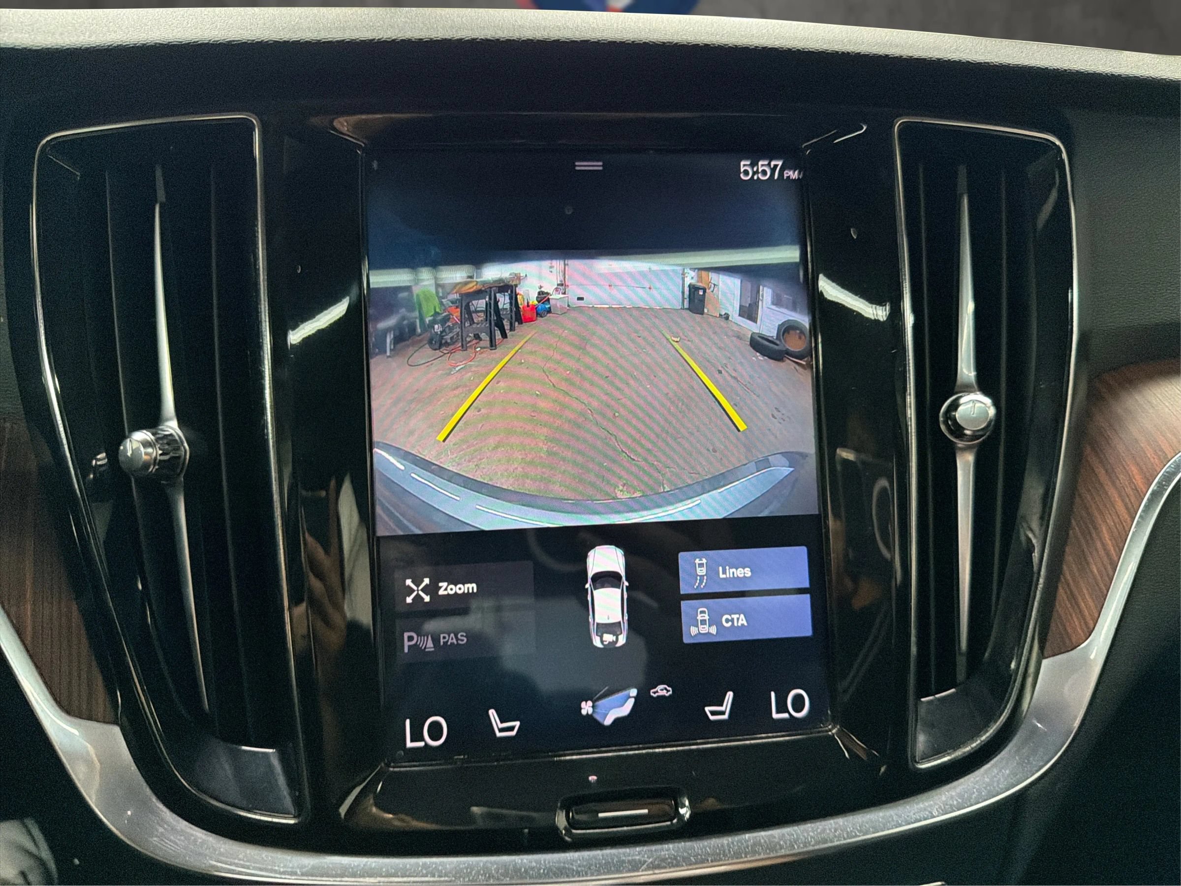 Used 2019 Volvo S60 T5 Momentum w/ Multimedia Package FWD image 19