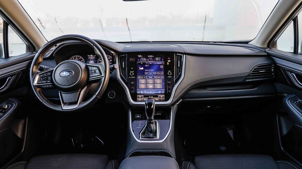 Used 2025 Subaru Outback Premium image 15