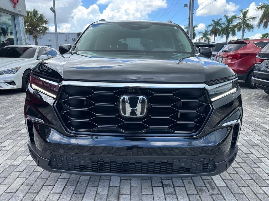 Used 2023 Honda Pilot Elite image 2