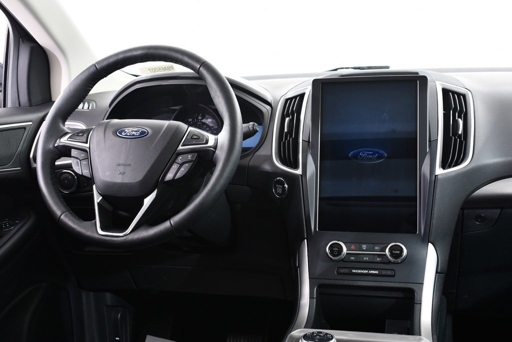 Used 2024 Ford Edge SEL w/ Convenience Package image 8